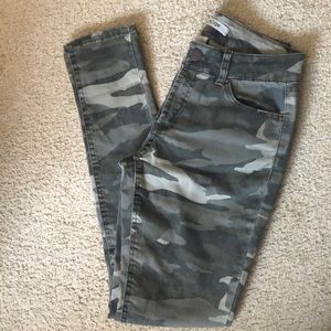 Refuge Army Printed Jeans